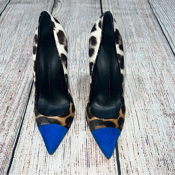 Giuseppe Zanotti Leopard Print with Blue Pointed Toe Pump Sz 37.5 (7.5 US) - Picture 2 of 8